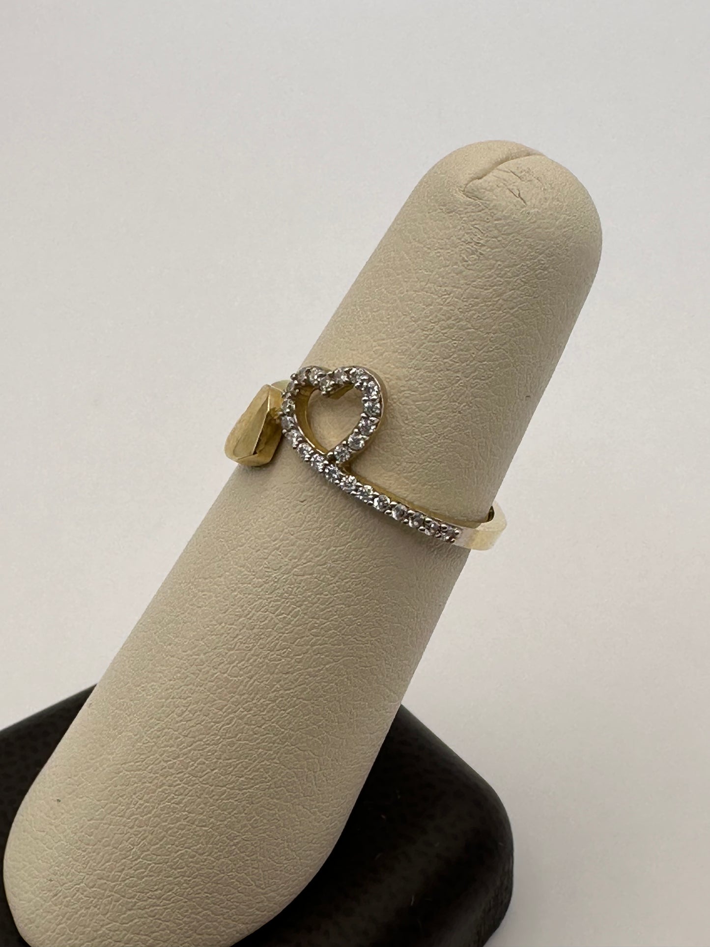 14k Gold Hearts with Diamond Ring