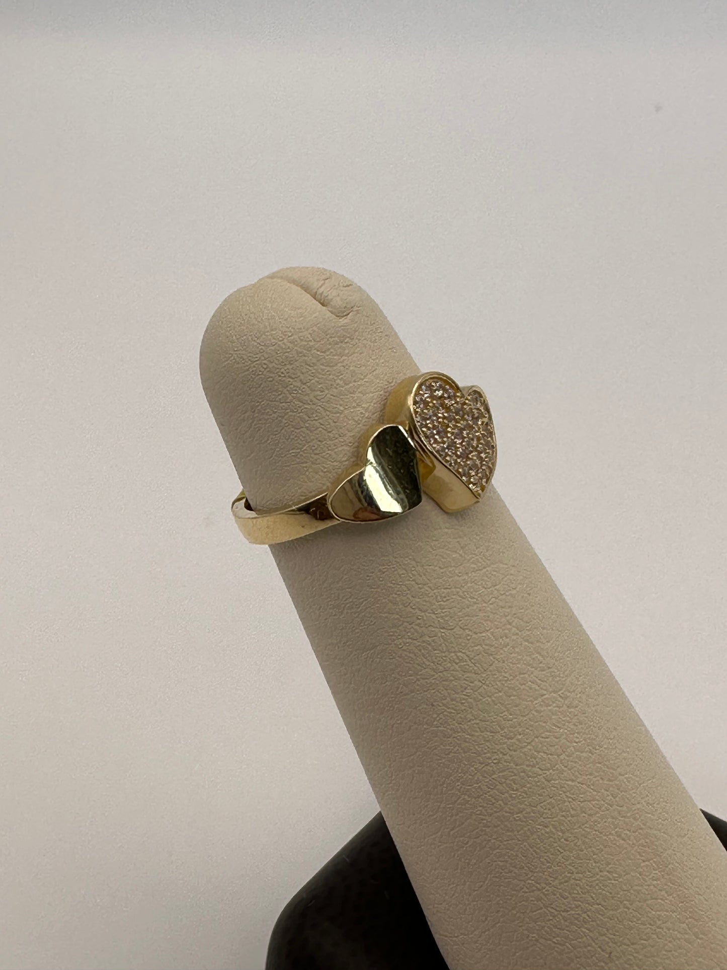 14k Gold Heart Diamond Ring
